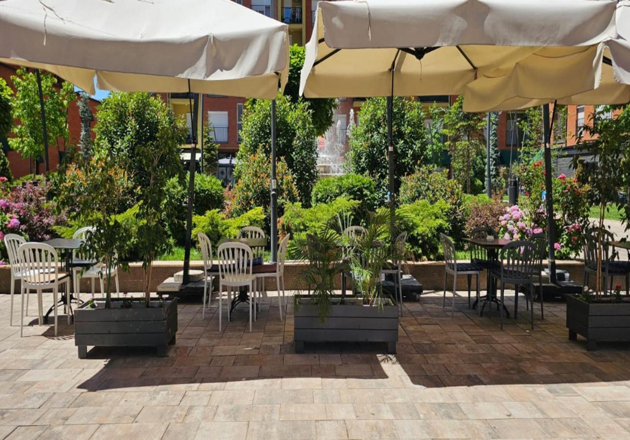 Superb 1 Bedroom In The Best Zone Of The City. Ferizaj Exteriér fotografie