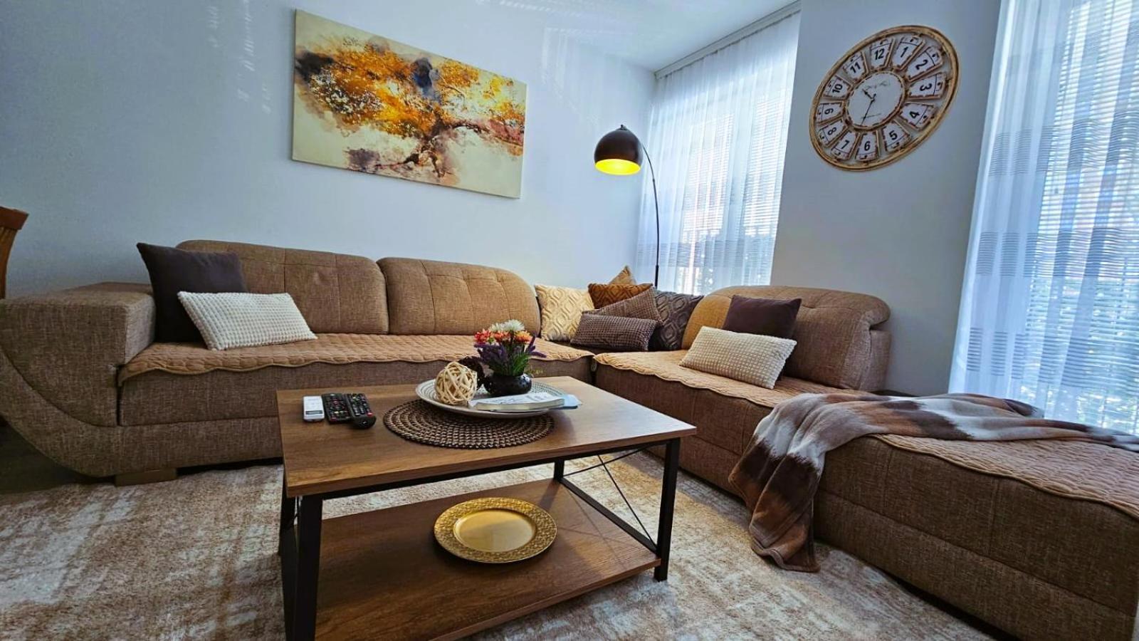 Superb 1 Bedroom In The Best Zone Of The City. Ferizaj Exteriér fotografie