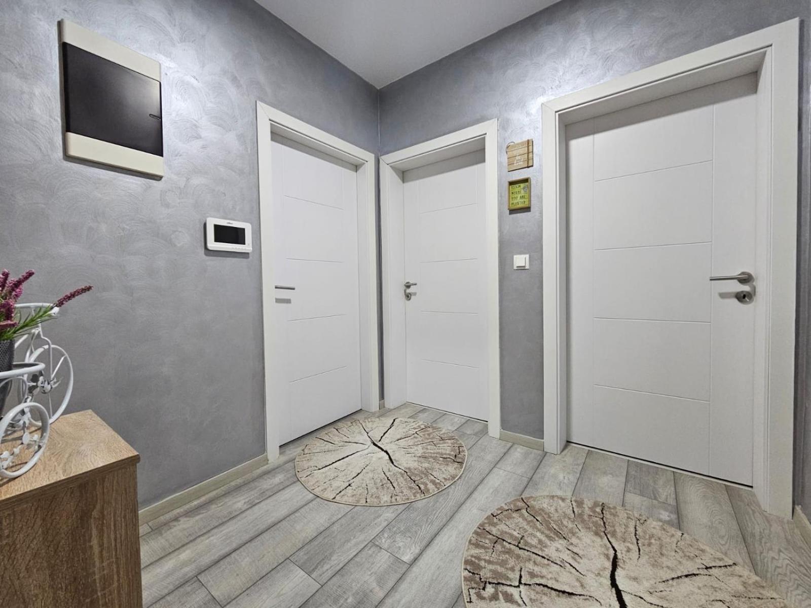 Superb 1 Bedroom In The Best Zone Of The City. Ferizaj Exteriér fotografie
